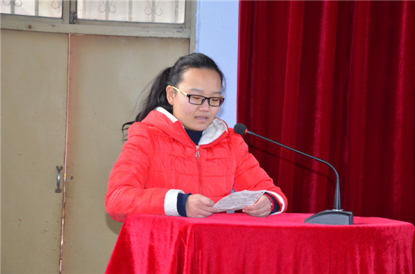 学生代表程园祥发表受助感言